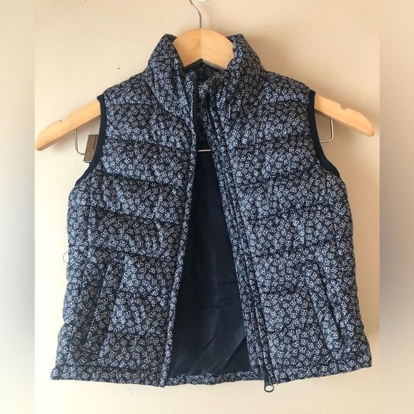 🏰 Joe Fresh | Butterfly Patterned Puffer Vest - Picture 1 of 5